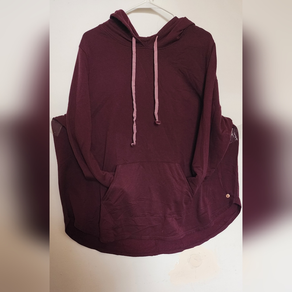 LIVI Hooded Top size 22/24
